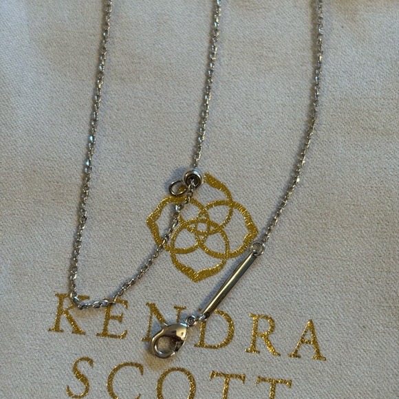 Kendra Scott Necklace - Picture 5 of 5